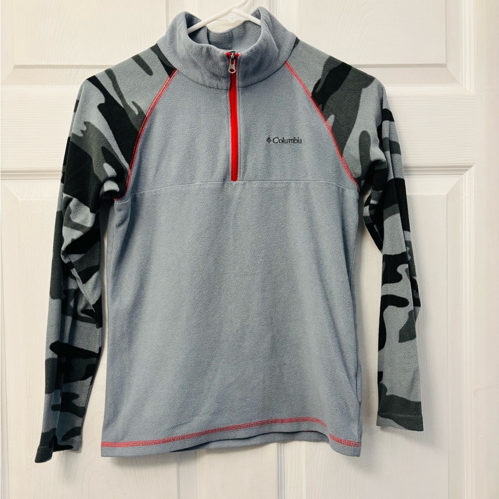 Columbia Light Gray Camo Fleece with Red Zip